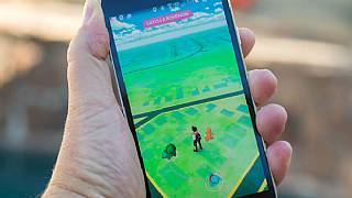 Pokemon Go oynayamaya çıkan genç kurşuna dizildi