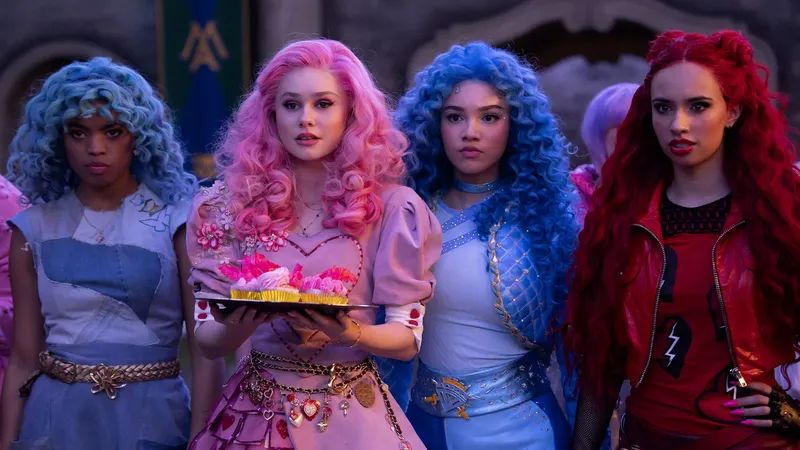 Disney Beşinci Descendants Filmi İçin Düğmeye Bastı