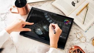 OLED 4K Ekrana Sahip Dizüstü Bilgisayar Modeli ASUS Zenbook Flip S 13 Tanıtıldı