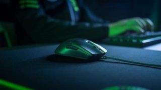 Razer'dan eSpor odaklı fare: Razer Viper Optik