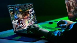 RTX 4070'le gelen yeni Razer Blade 15 tanıtıldı